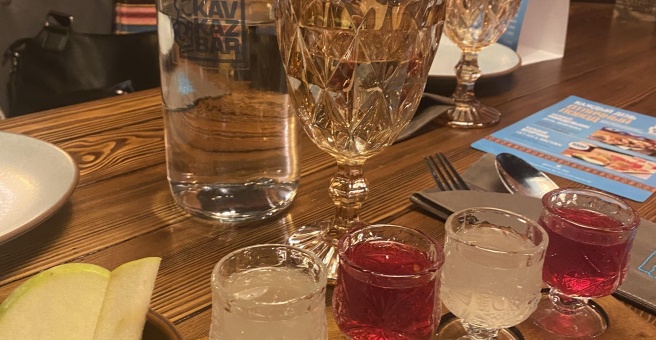 Фото номер 3 - Kavkaz Bar, бар - Алматы, Казахстан