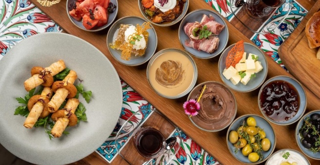 Фото номер 4 - Lalezar, restaurant - Dubai, UAE