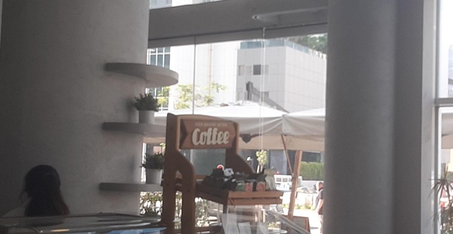 Фото номер 1 - Estekana, cafe - Dubai, UAE