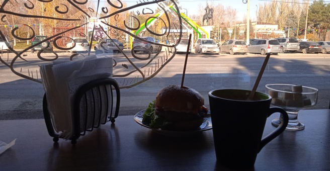 Фото номер 3 - Burger shop, кафе - Бишкек, Кыргызстан