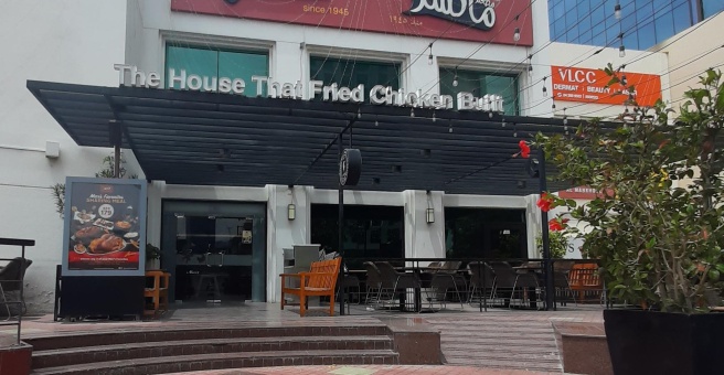 Фото номер 3 - Max's, restaurant - Dubai, UAE