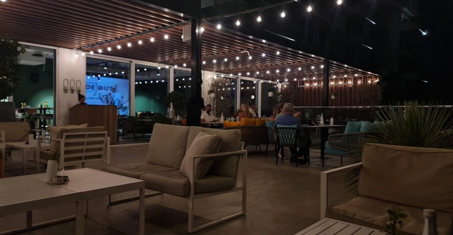 Фото номер 2 - Hide Out, restaurant - Dubai, UAE