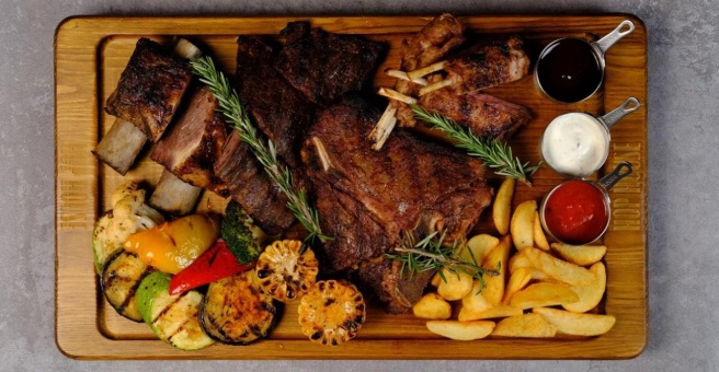 Фото номер 1 - Hop House Steak House, бар - Астана, Казахстан
