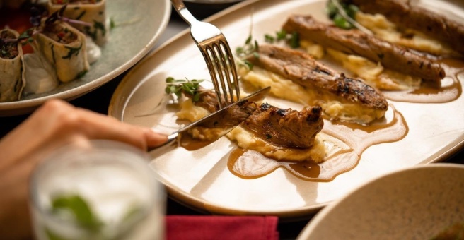 Фото номер 6 - Lalezar, restaurant - Dubai, UAE