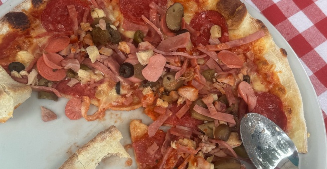 Фото номер 4 - Da Giorgio pizza , пиццерия - Бишкек, Кыргызстан