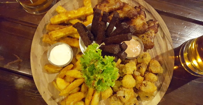 Фото номер 2 - Pinta Pub, кафе-паб - Бишкек, Кыргызстан