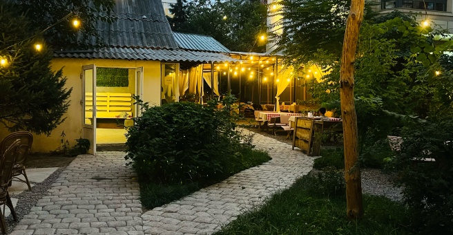 Фото номер 1 - Сорокалетка, кафе - Бишкек, Кыргызстан