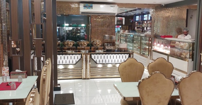 Фото номер 2 - Madhur Milan Sweets & Restaurant - Dubai, UAE