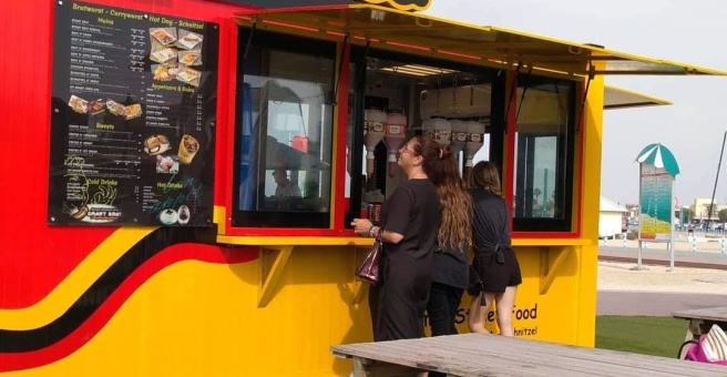 Фото номер 6 - Smart Brat German Bratwurst Grill, food truck - Dubai, UAE