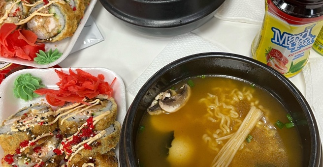 Фото номер 4 - Fresh box sushi, суши-бар - Бишкек, Кыргызстан