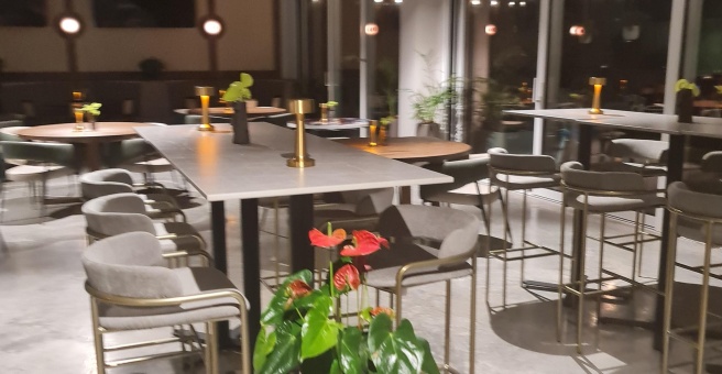 Фото номер 3 - Hide Out, restaurant - Dubai, UAE