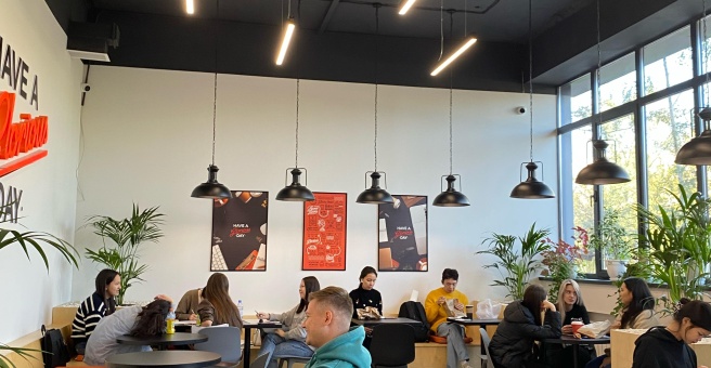 Фото номер 3 - Gloria Jean`s Coffees, кофейня - Алматы, Казахстан