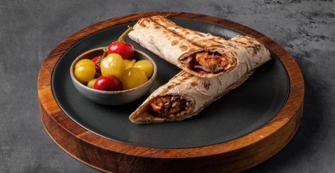 Фото номер 6 - HuQQabaz, restaurant - Dubai, UAE