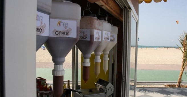 Фото номер 2 - Smart Brat German Bratwurst Grill, food truck - Dubai, UAE