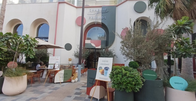 Фото номер 4 - Charlie & Friends, cafe - Dubai, UAE