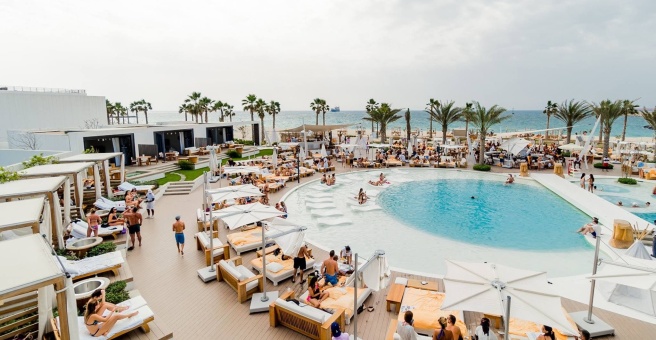 Фото номер 4 - Nikki Beach Club, restaurant - Dubai, UAE
