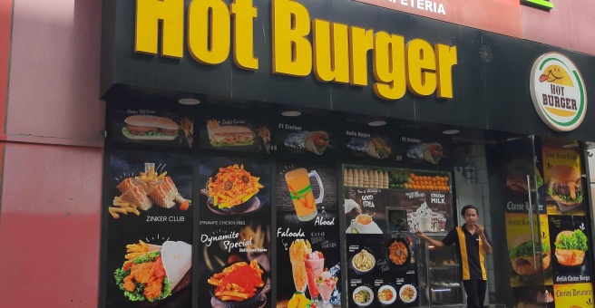 Фото номер 1 - Hot Burger, cafeteria - Dubai, UAE