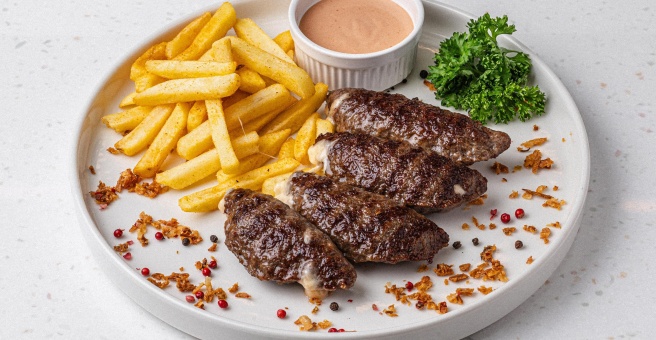 Фото номер 1 - Usta 
Türik kafesi, ресторан - Алматы, Казахстан