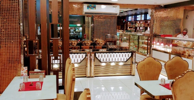 Фото номер 6 - Madhur Milan Sweets & Restaurant - Dubai, UAE
