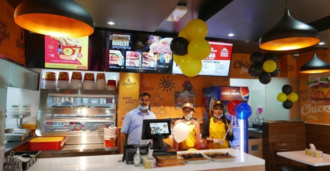 Фото номер 3 - Chickees Fried Chicken, restaurant - Dubai, UAE