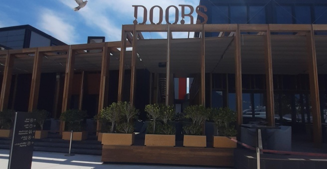 Фото номер 2 - Doors Freestyle Grill, steakhouse - Dubai, UAE